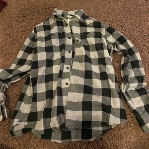 Gap long sleeve button down shirt.